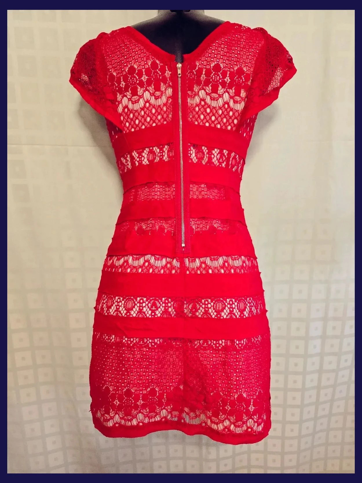 Red Lace Layered Bodycon Dress – Mia Donna – taille S / 36 / 8 4