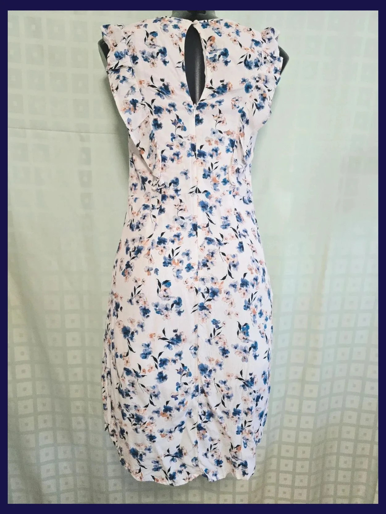 Floral Ruffle Front Dress 100 Viscose – Phase Eight – taille S / 36 / 8 4