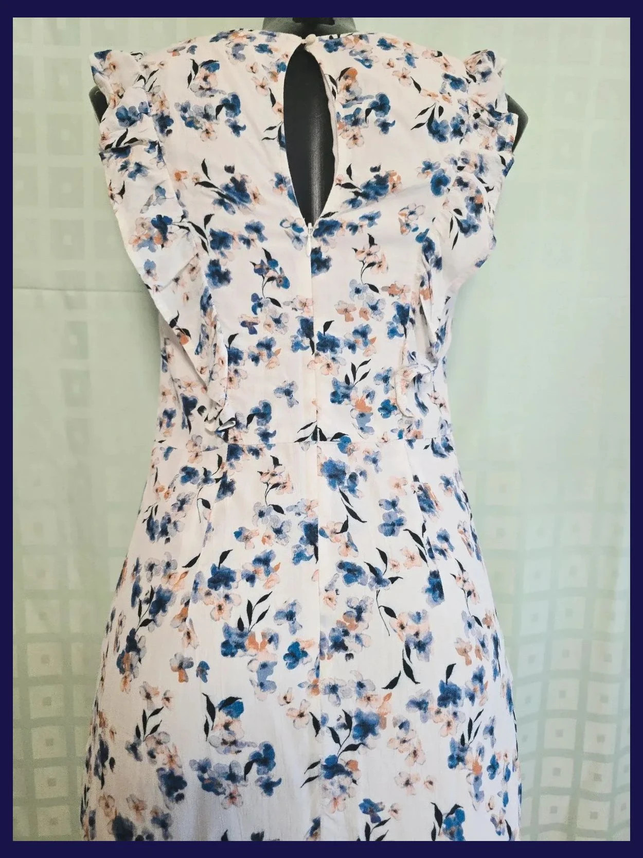 Floral Ruffle Front Dress 100 Viscose – Phase Eight – taille S / 36 / 8 5