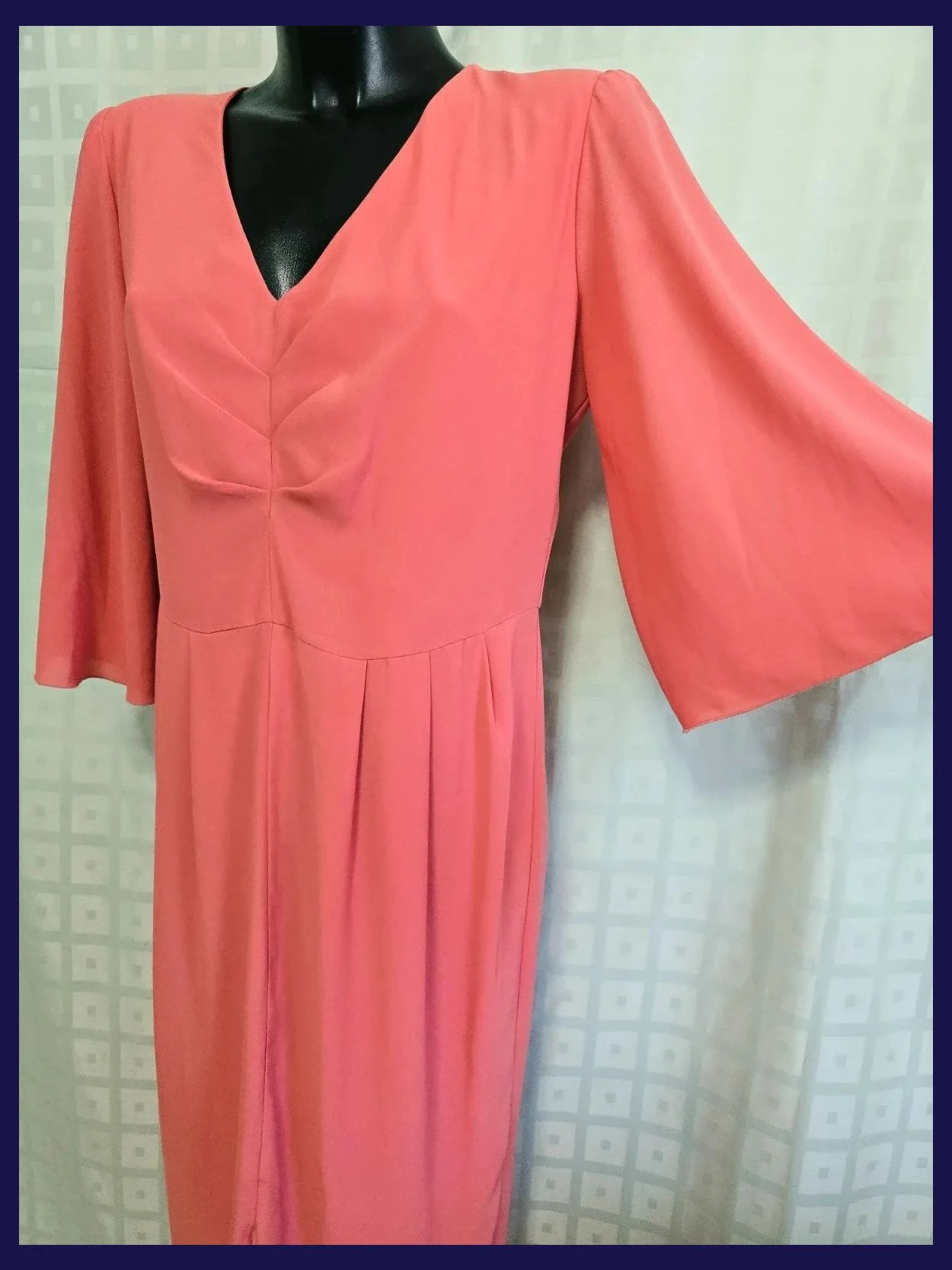 Coral V-Neck Cape Sleeve Midi Dress – Iciar & Candela – taille XL / 42 / 14 4