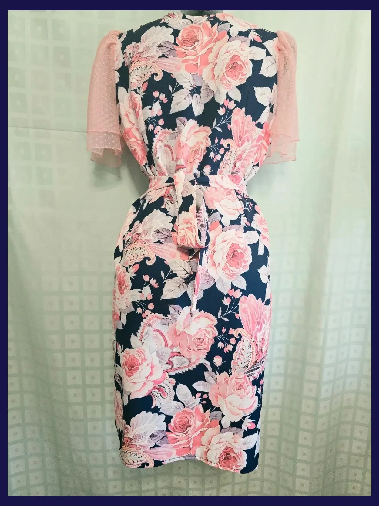 Vintage Floral and Paisley Print Wrap Dress with Mesh Sleeves – Vestidor Vintage – taille XL / 42 / 14 5