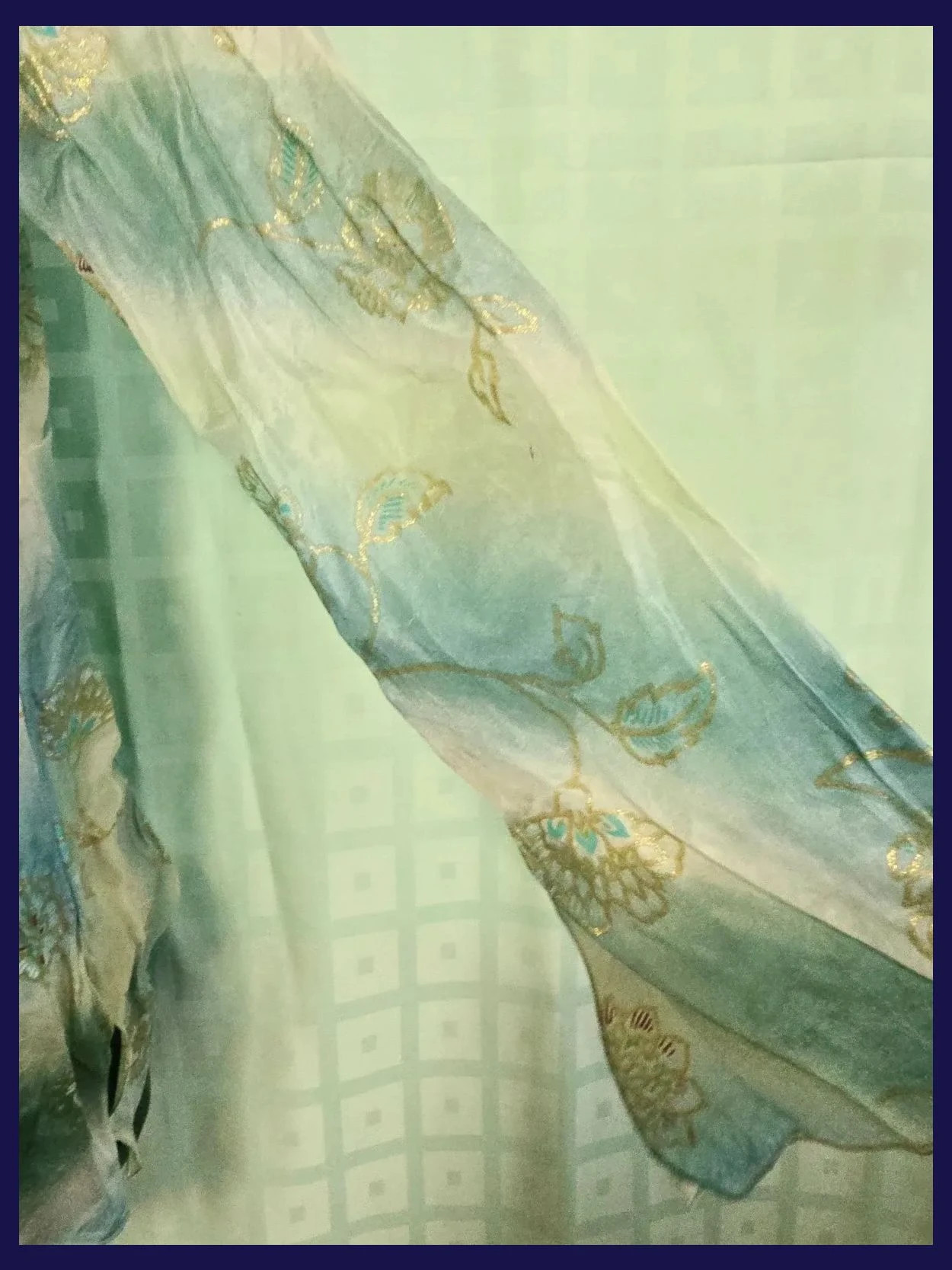 Silk Watercolor Embroidered Floral Blouse – Autograph – taille L / 40 / 12 4
