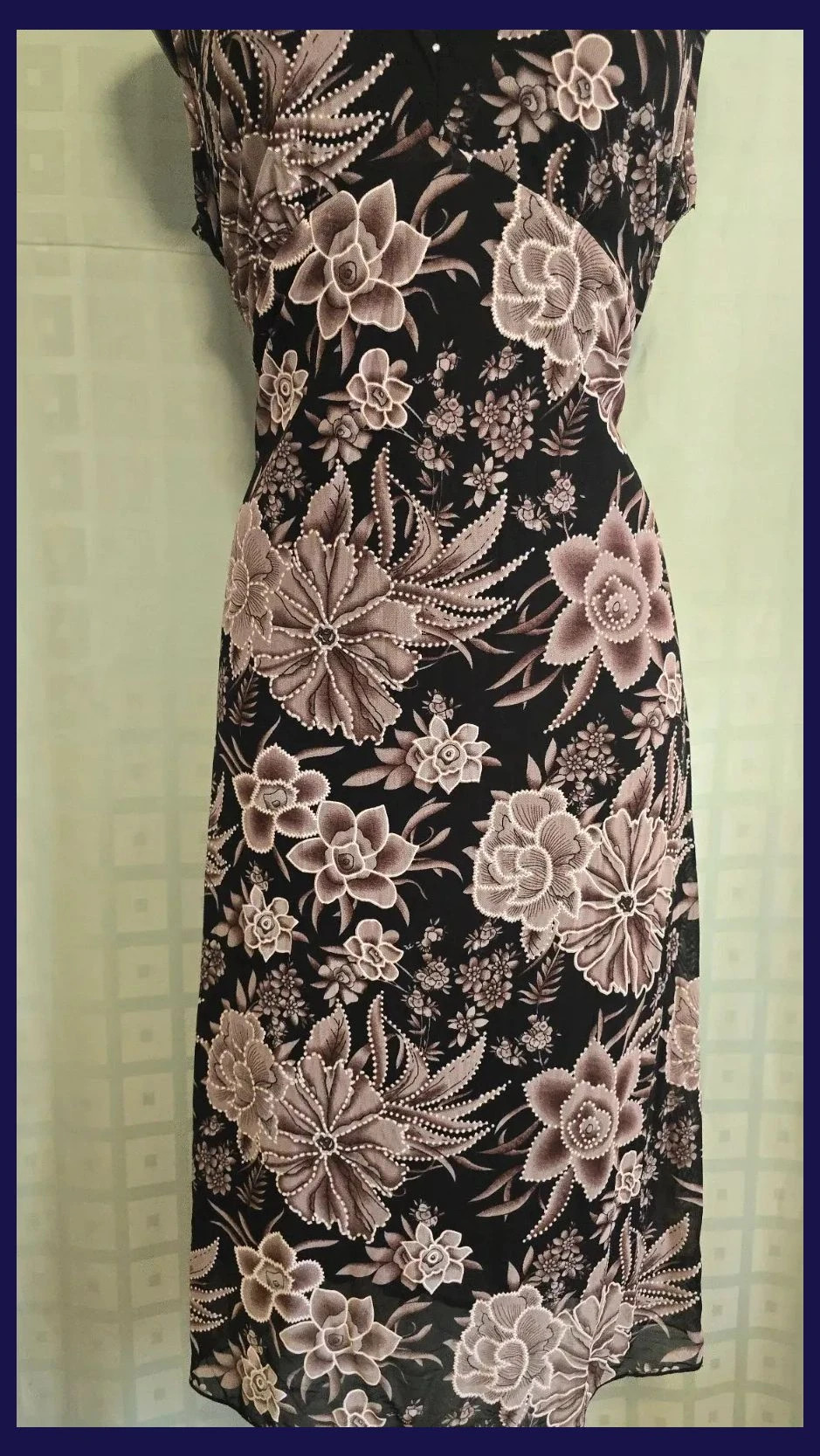 Floral Beaded V-Neck Dress – Vestidor Vintage – taille XXXL / 46 / 18 3