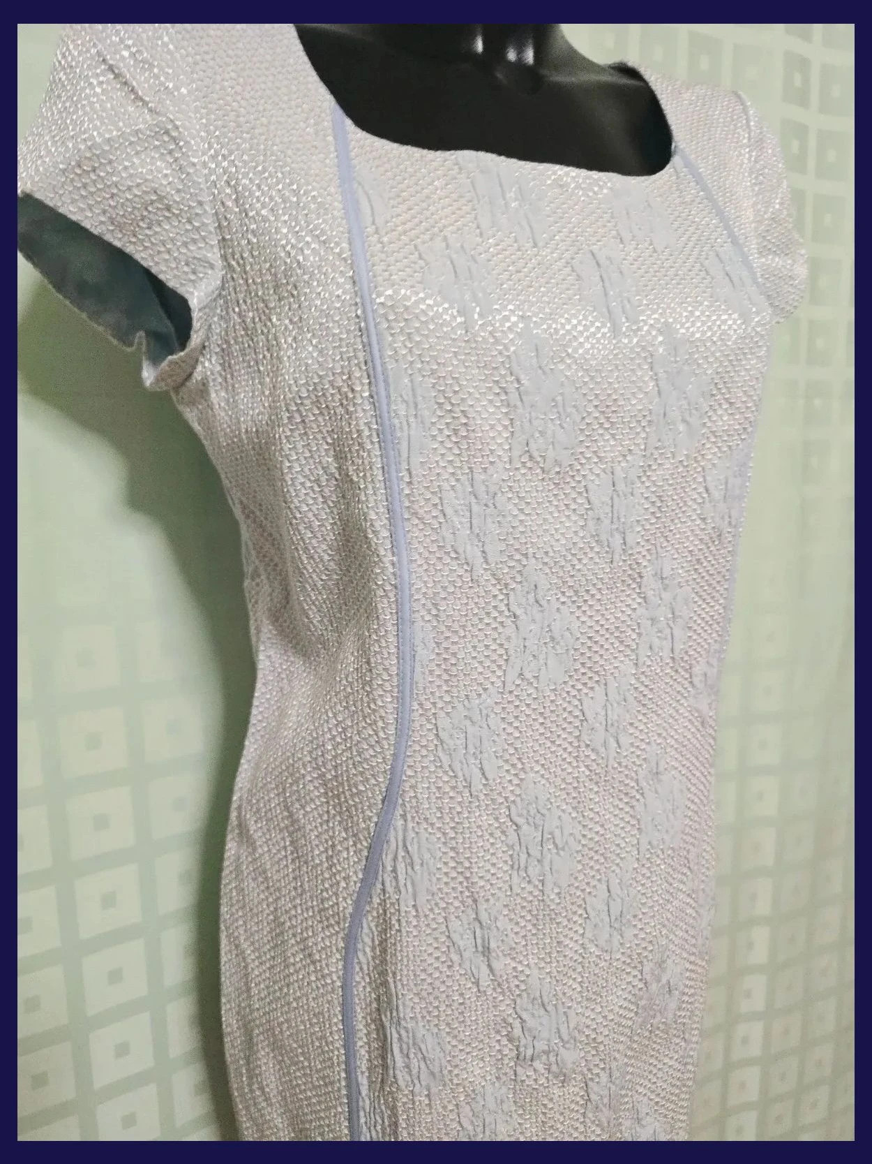 Textured Lace Cap Sleeve Dress – ARGGIDO – taille XXXL / 46 / 18 3