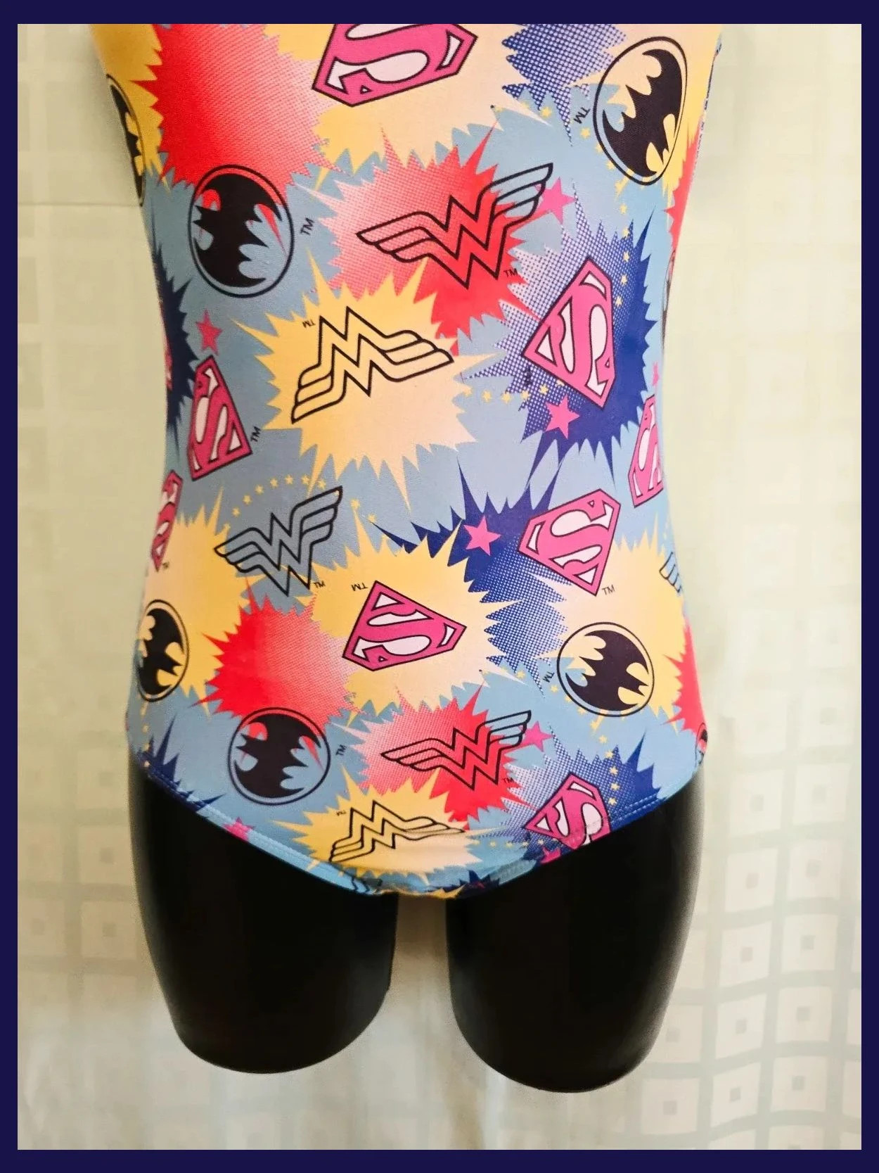 Vintage Comic Book Heroes Print One-Piece Swimsuit – Vintage Dressing – taille L / 40 / 12 4