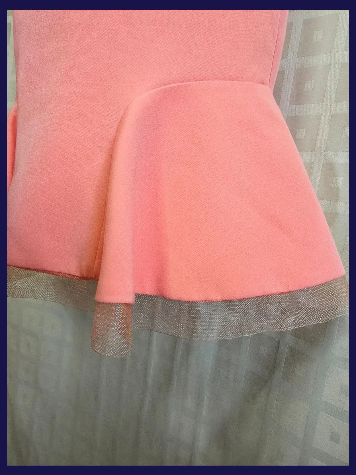Floral Appliqué & Tulle Hem Event Dress – Carla Ruiz – taille L / 40 / 12 5