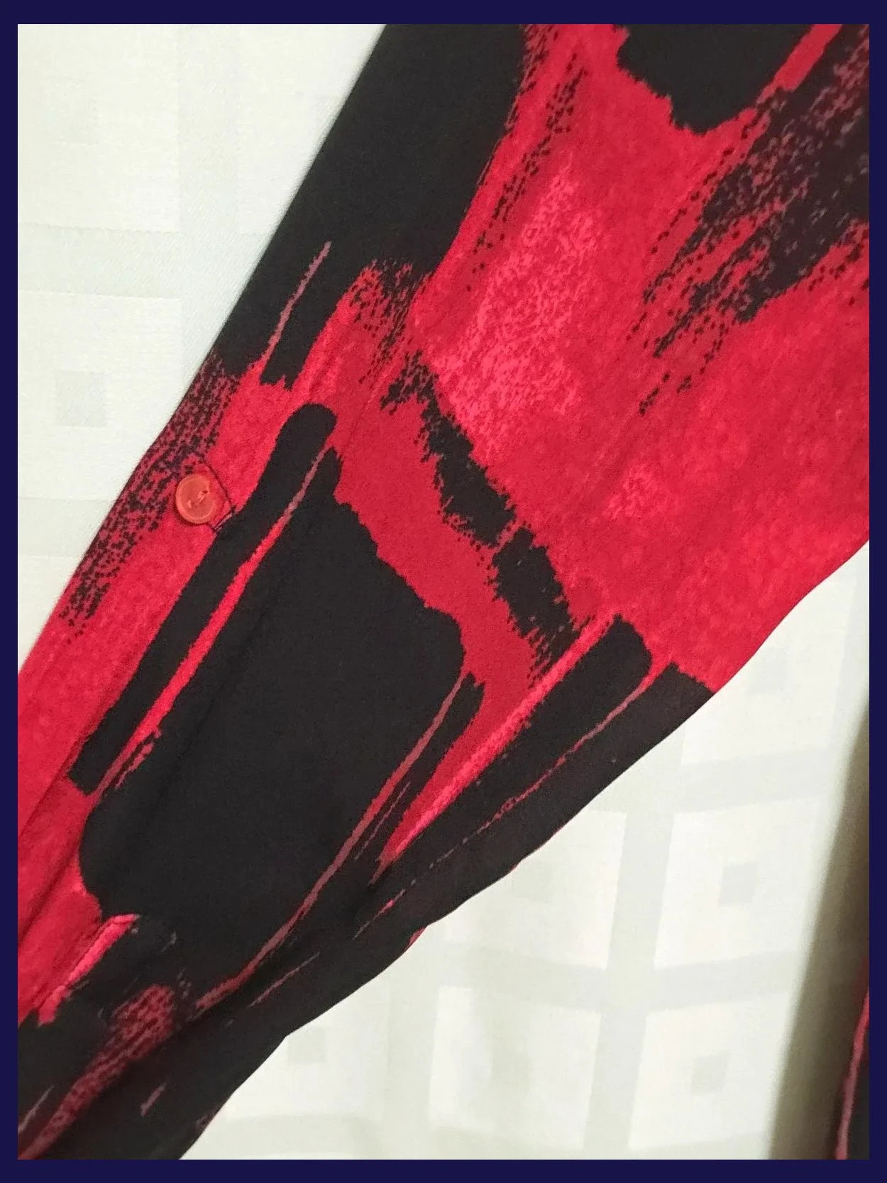 Red Black Abstract Print Button Blouse – BPC Selection – taille L / 40 / 12 5