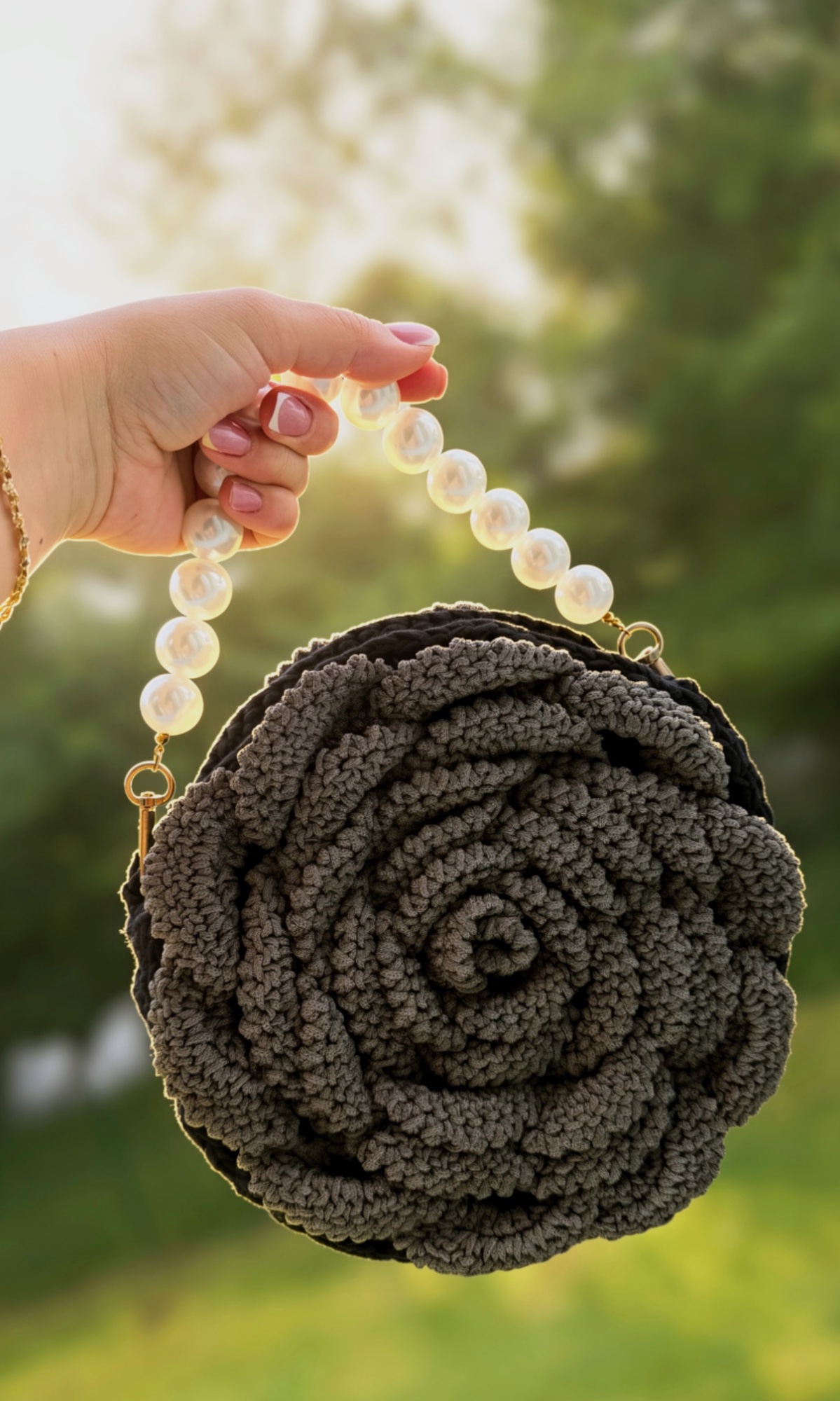 Sac à Main Rose au Crochet Gris Anthracite - Anse Perles - Fait Main