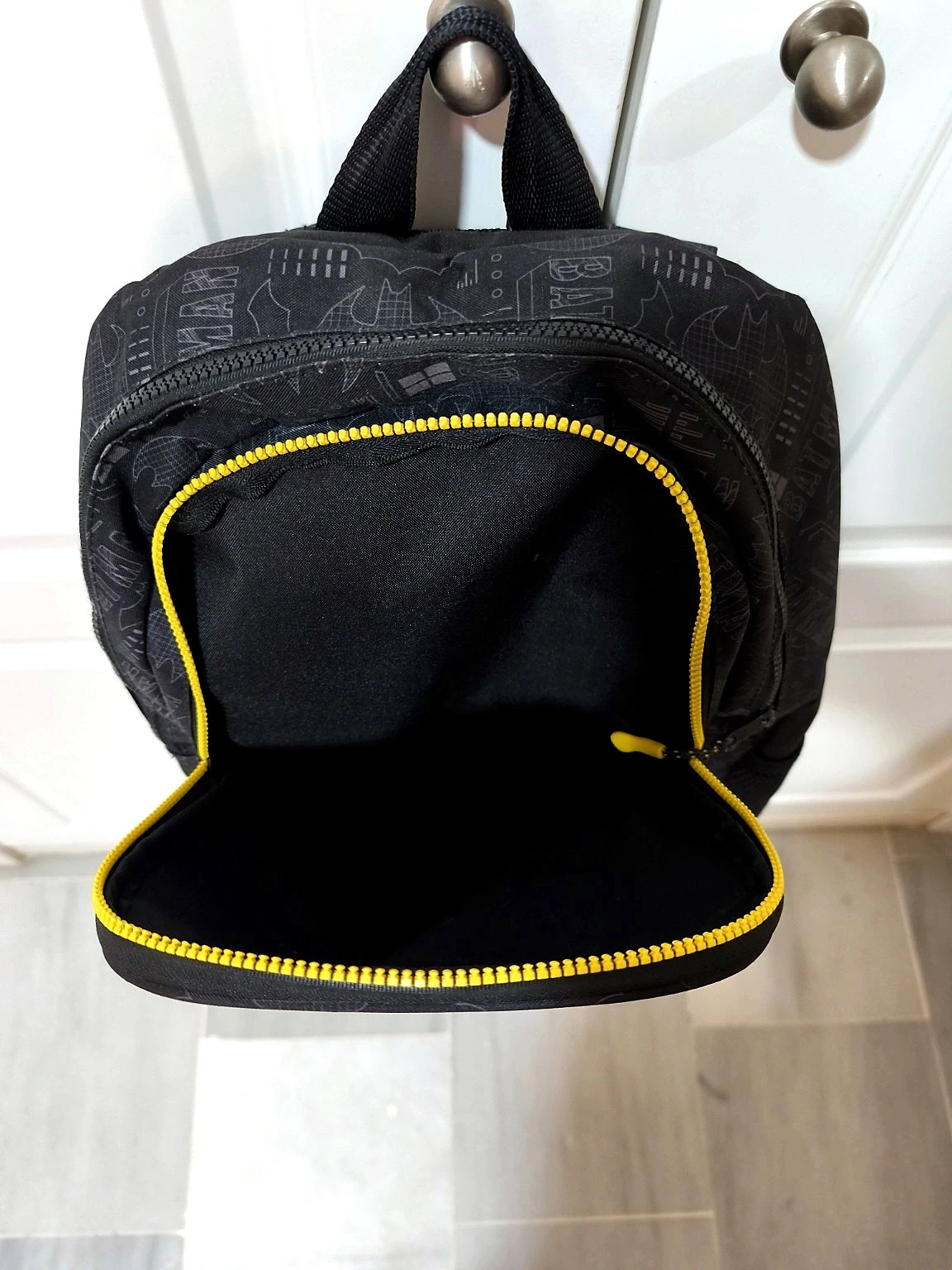 Mochila Batman infantil negra y amarilla – Batman 5