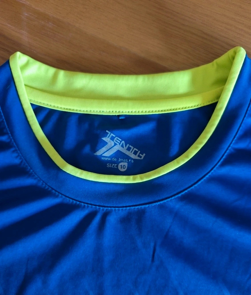 Camiseta Deportiva Tenth Azul y Neón - Talla 10 – Tenth – taille 10 ans / 140 cm 3