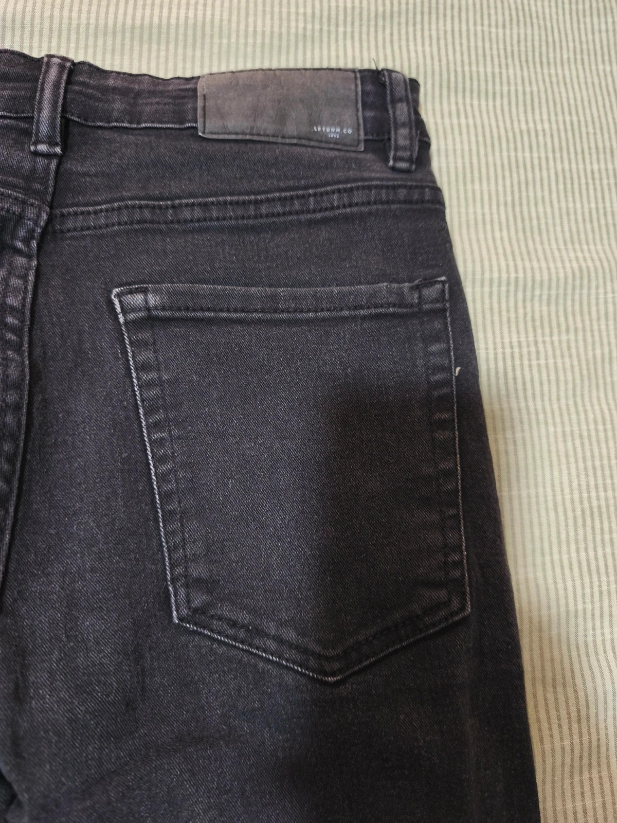 Vaqueros Skinny Negros – Estilo Moderno 🖤 – Lefties – taille S 4