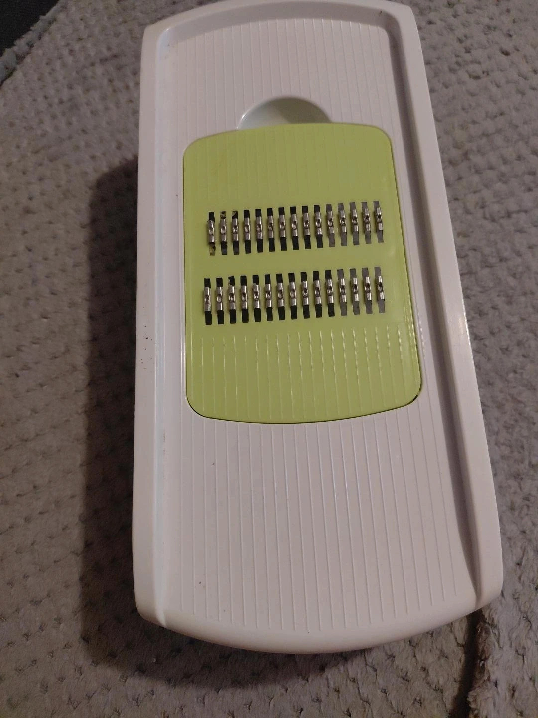 Mandoline de cuisine avec boîte de rangement – Lames interchangeables 2
