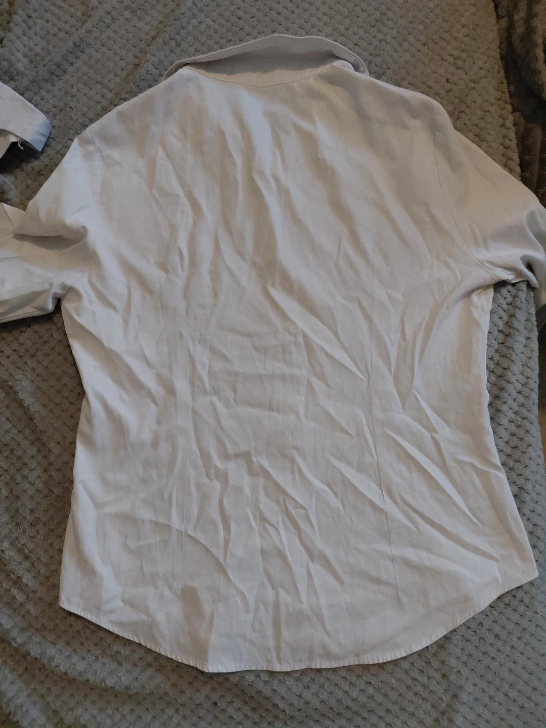 Chemise blanche femme à manches longues – col classique – Élégante – LEINO. – taille L / 40 / 12 3