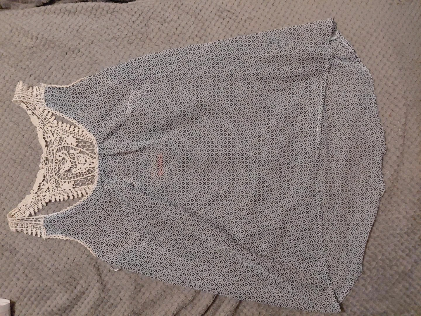 Débardeur femme bleu à motifs avec dos en dentelle crochet – Cache Cache – taille S / 36 / 8 2