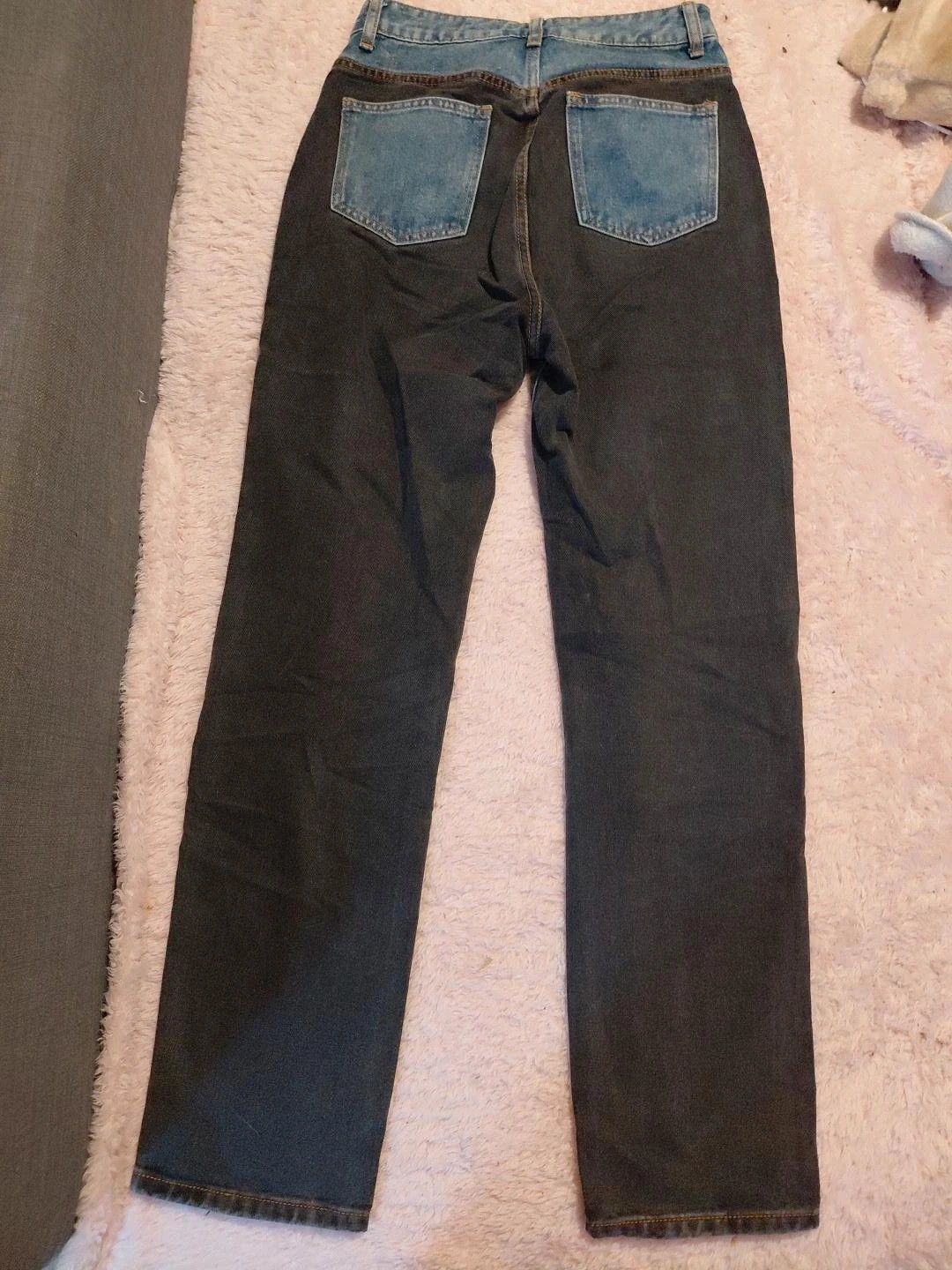 Jean femme noir/gris avec détails denim bleu – coupe droite – Shein – taille XS / 34 / 6 3