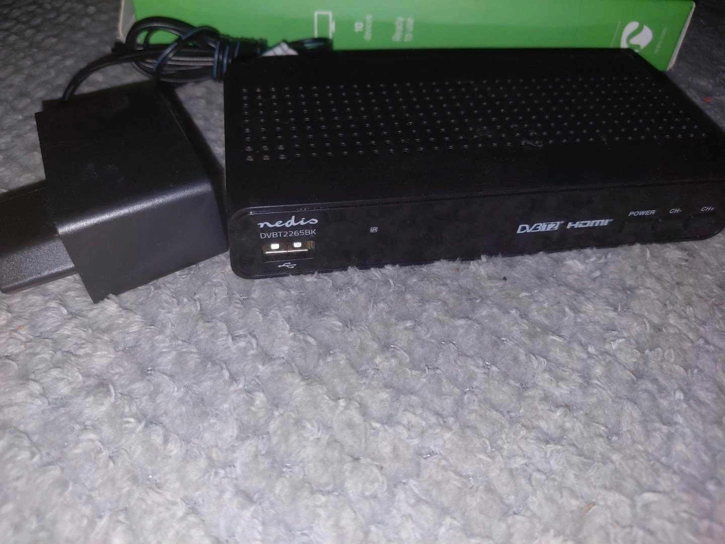 Décodeur TNT Nedis DVB-T2 HDMI + Télécommande universelle – Nedis 2