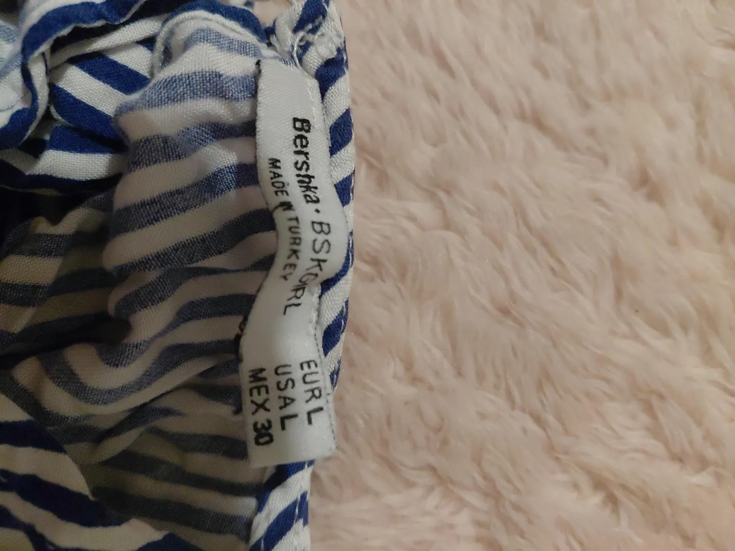 Blouse à rayures bleu et blanc Bershka – Bershka – taille L 4