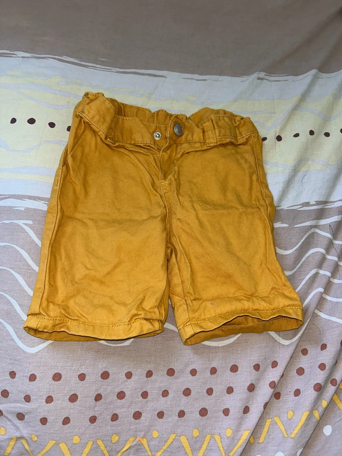 Short Primark taille 18-24 mois