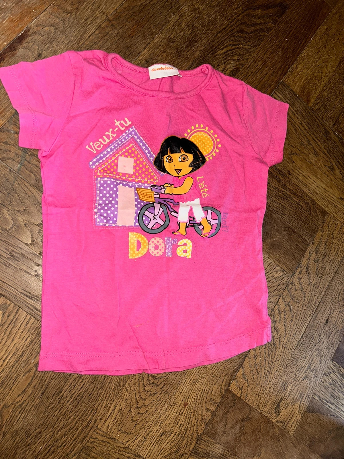T-shirt DORA taille 5-6 ans – Nickelodeon – taille 5 ans / 110 cm