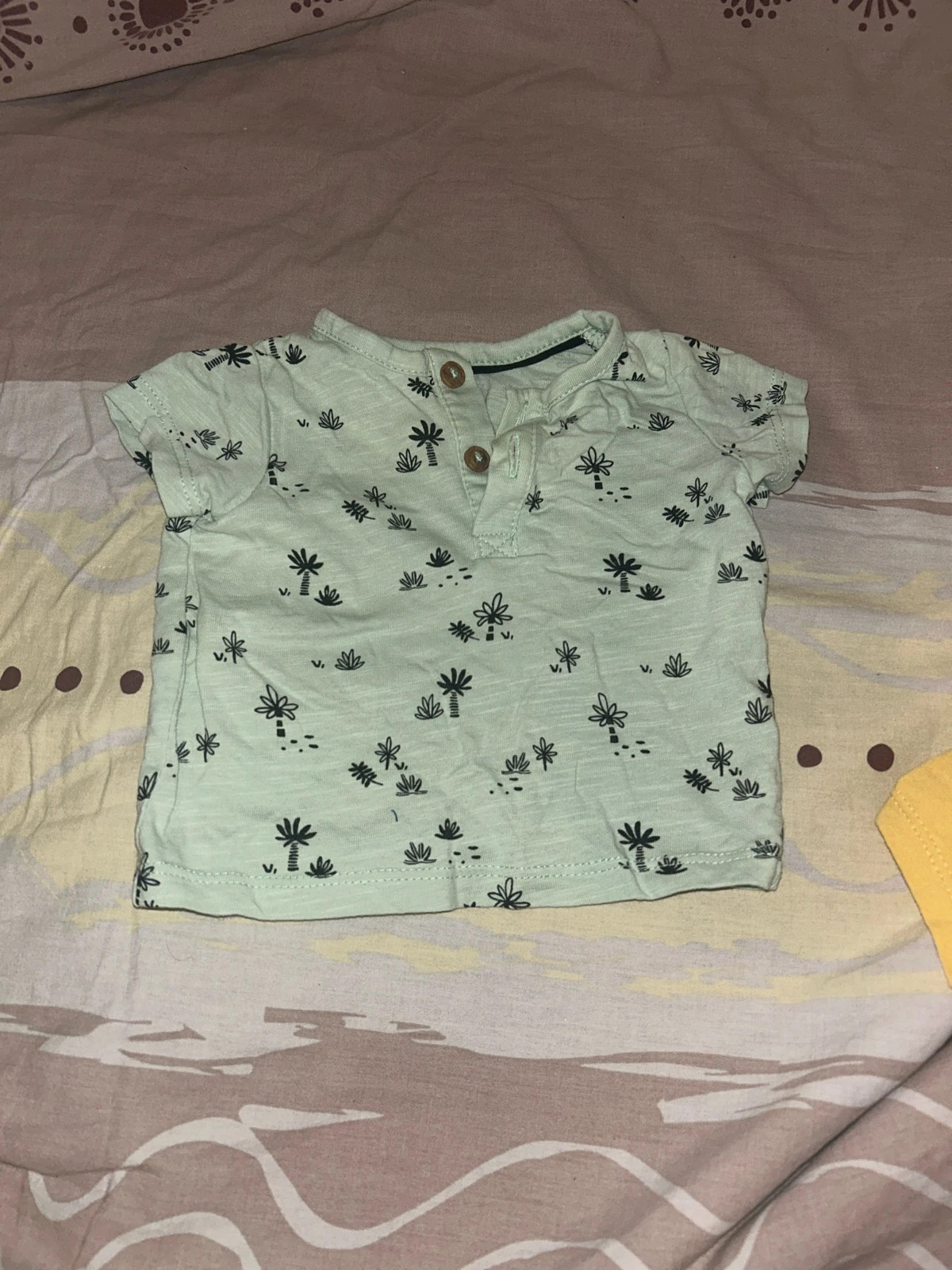 Lot 4 T-shirts manches courte KIABI 1 mois – Kiabi – taille 1-3 mois / 56 cm 2