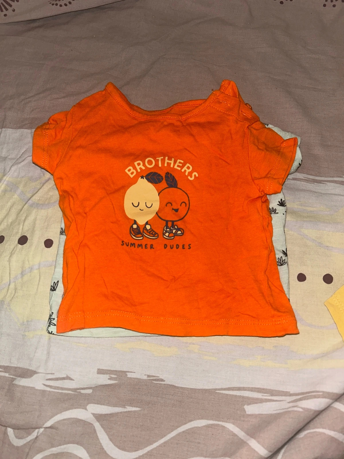 Lot 4 T-shirts manches courte KIABI 1 mois – Kiabi – taille 1-3 mois / 56 cm 3
