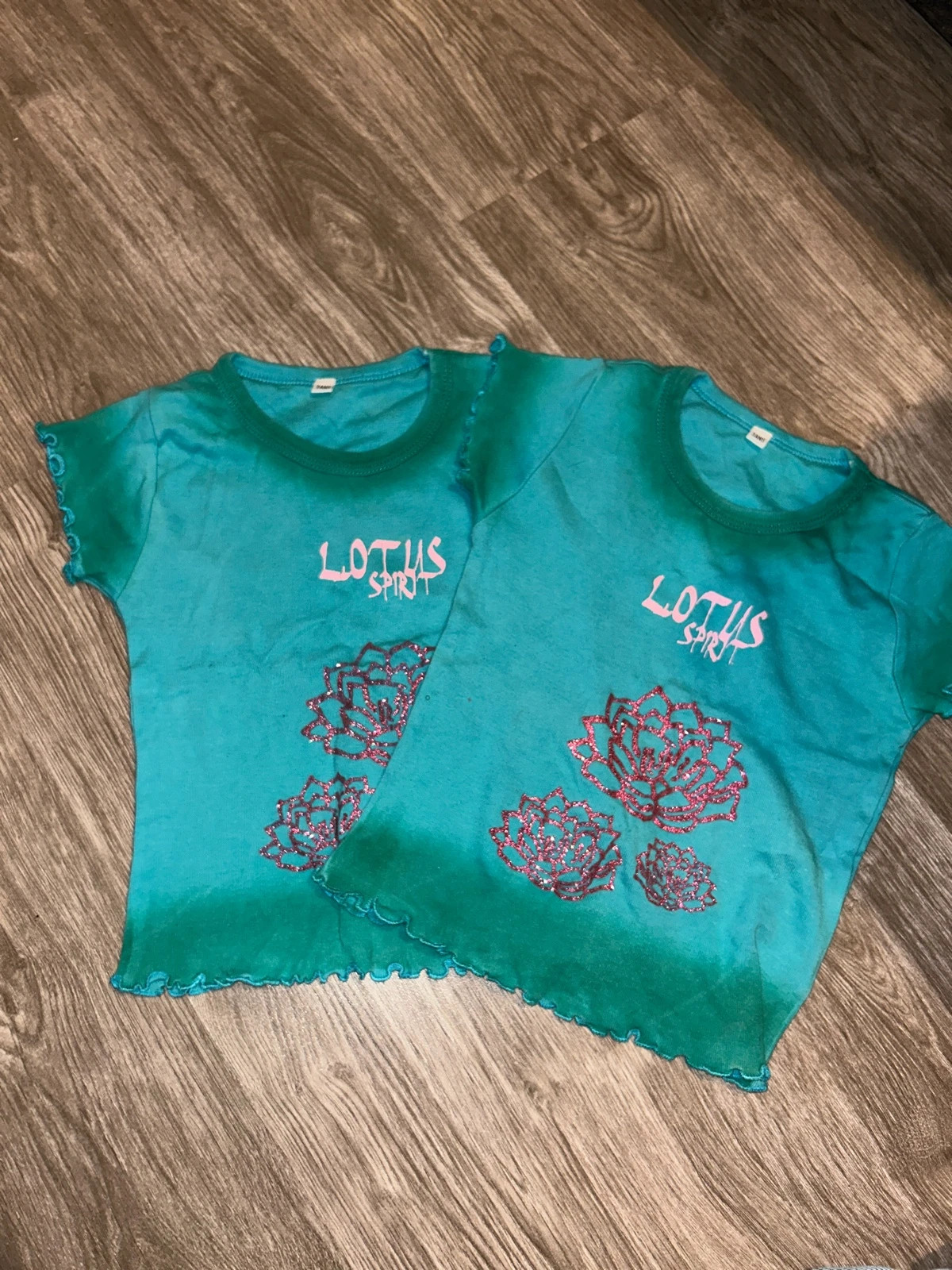 T-shirt jumelle 3 ans bon état – pas de marque – taille 3 ans / 98 cm 3