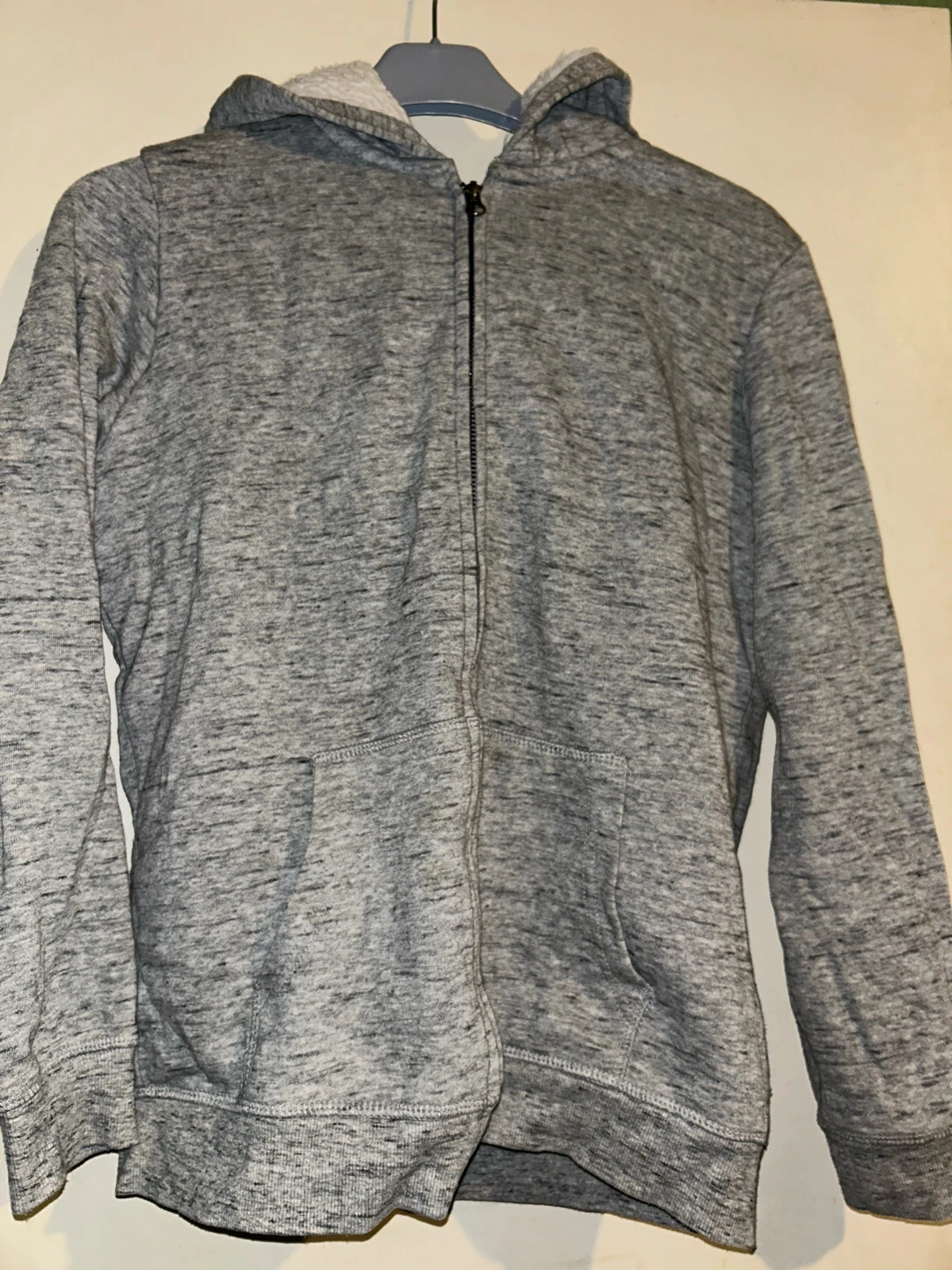 Sweat à capuche Kiabi taille S – Kiabi – taille S / 36 / 8 2