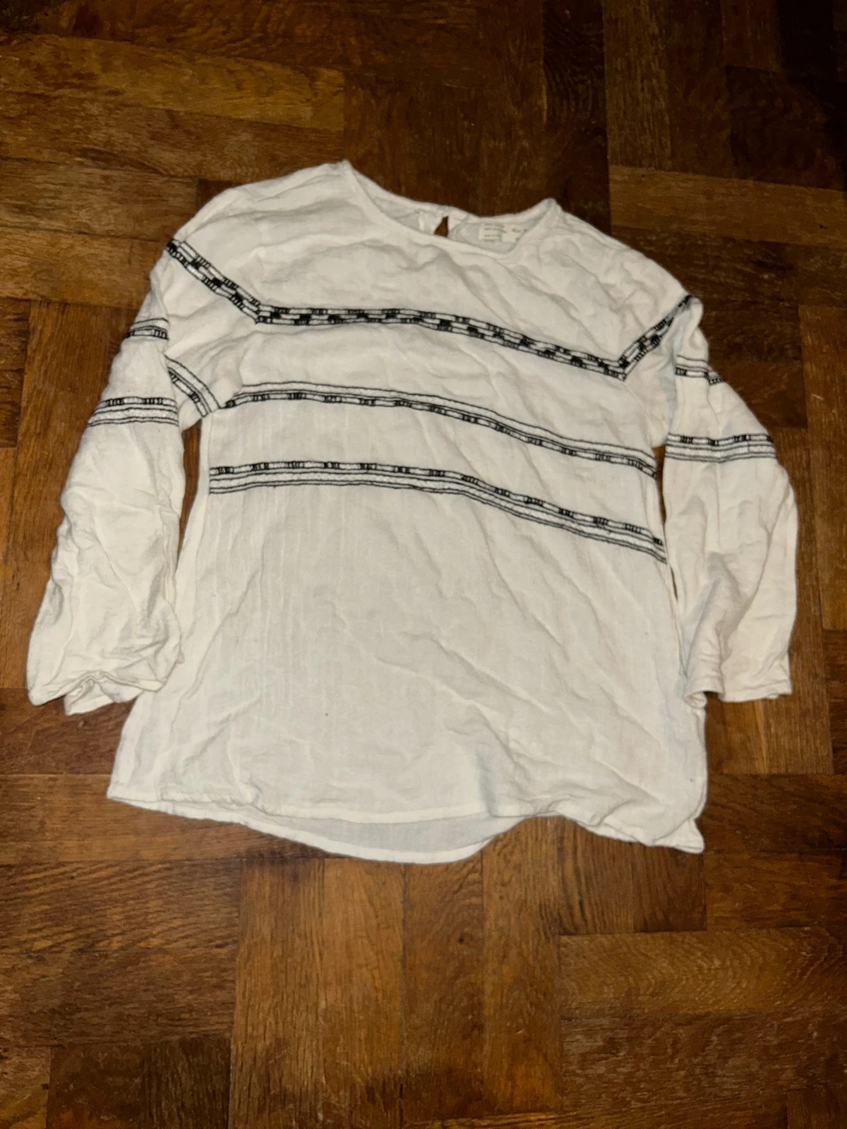 Blouse blanche Zara 7/8 ans en parfait état