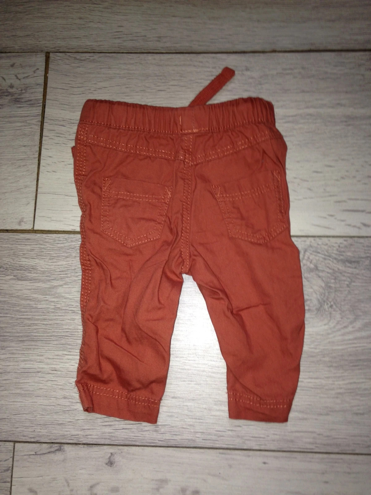 Pantalon – Kiabi – taille 3-6 mois / 62 cm 2