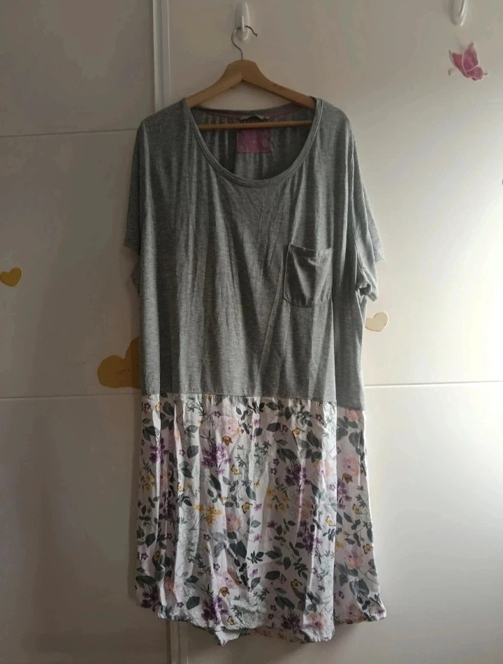 Vestido gris con #flores Tu Clothing #Talla50/52 (medidas) No envío por Vinteg Go 🙏 – Tu clothing – taille 5XL / 50 / 22 5