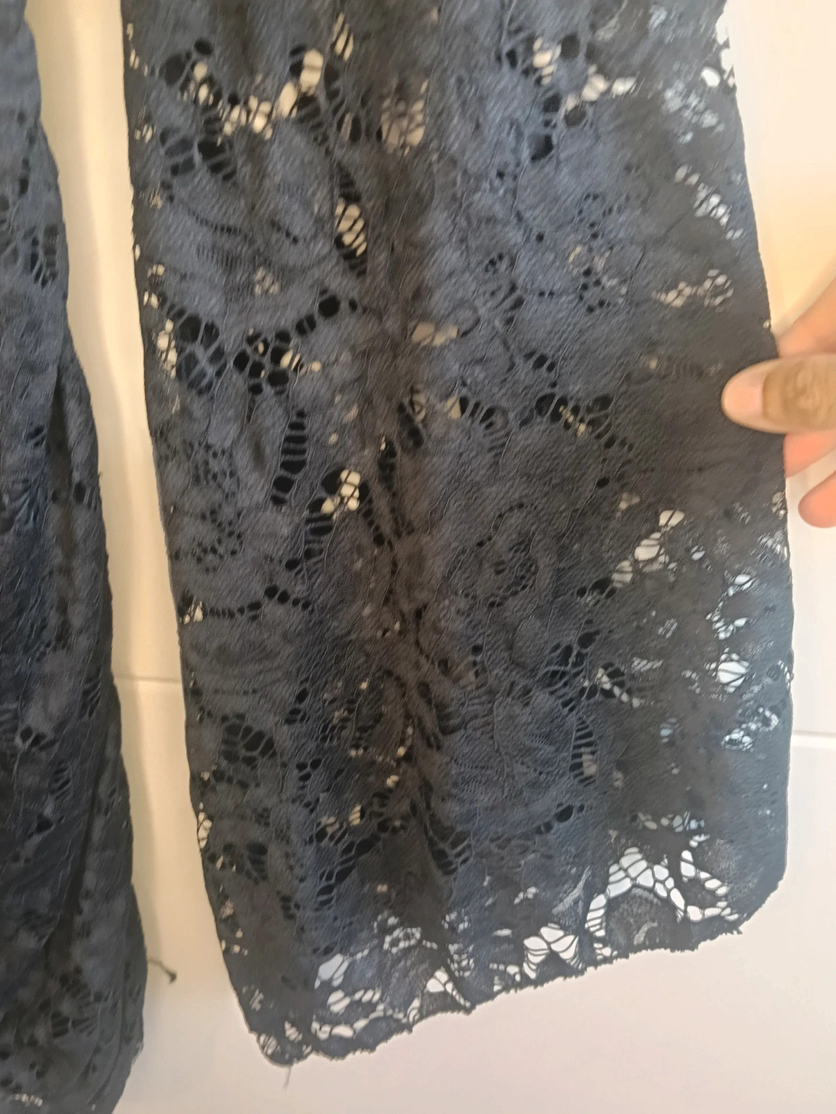 Vestido corto negro de encaje con mangas acampanadas - Talla Única 💎 No envío por Vinteg Go – boutique local – taille Taille unique 5