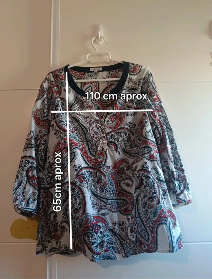Blusa Lloyd's Paisley Viral Talla L No envío por Vinteg Go 🙏