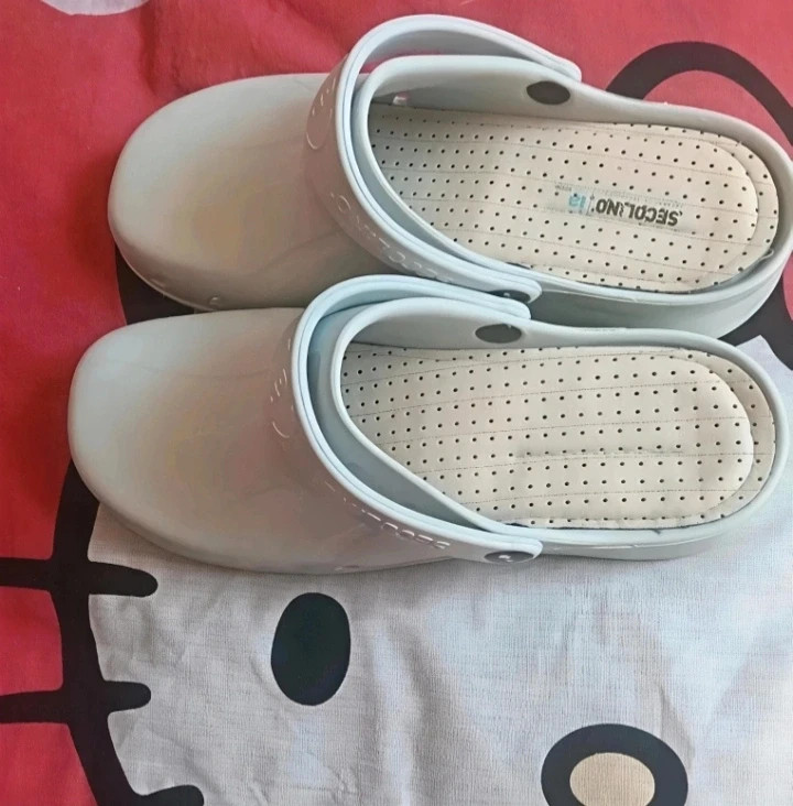 Zuecos sanitarios Secolino blanco 🤍 Talla 39 No envío por Vinteg Go 🙏 – Secolino – taille 39 2
