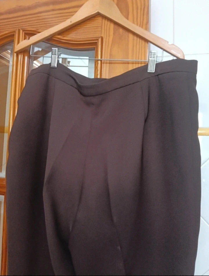 Pantalón marrón chocolate Viral Síntesis T 54( medidas)No envío por Vinteg Go 🙏 – Síntesis – taille 7XL / 54 / 26 5