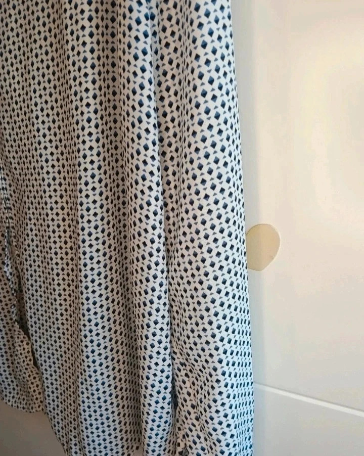 Camisa Violeta by mango Talla XL NO envío por Vinteg Go 🙏 – Violeta by MANGO – taille XL / 42 / 14 3