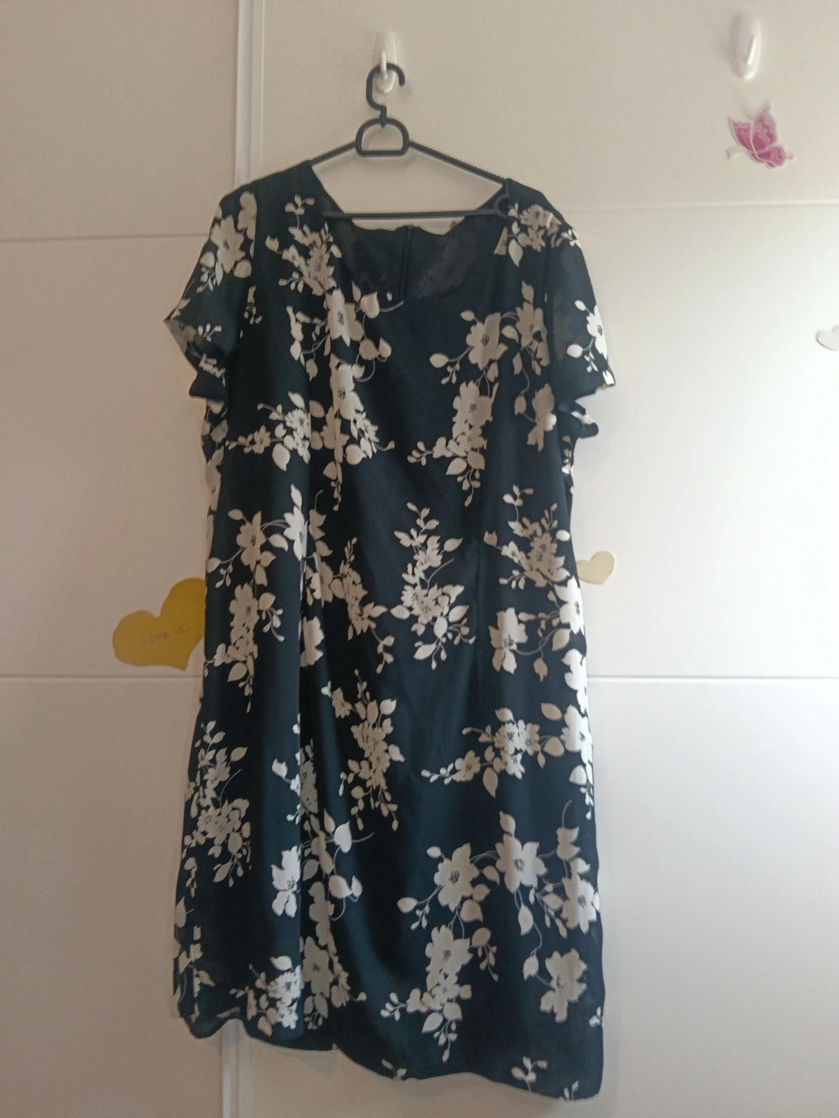 Vestido floral negro y blanco Talla 56 pequeña Viral 💥 No envío por Vinteg Go 🙏 – taille 8XL / 56 / 28 2