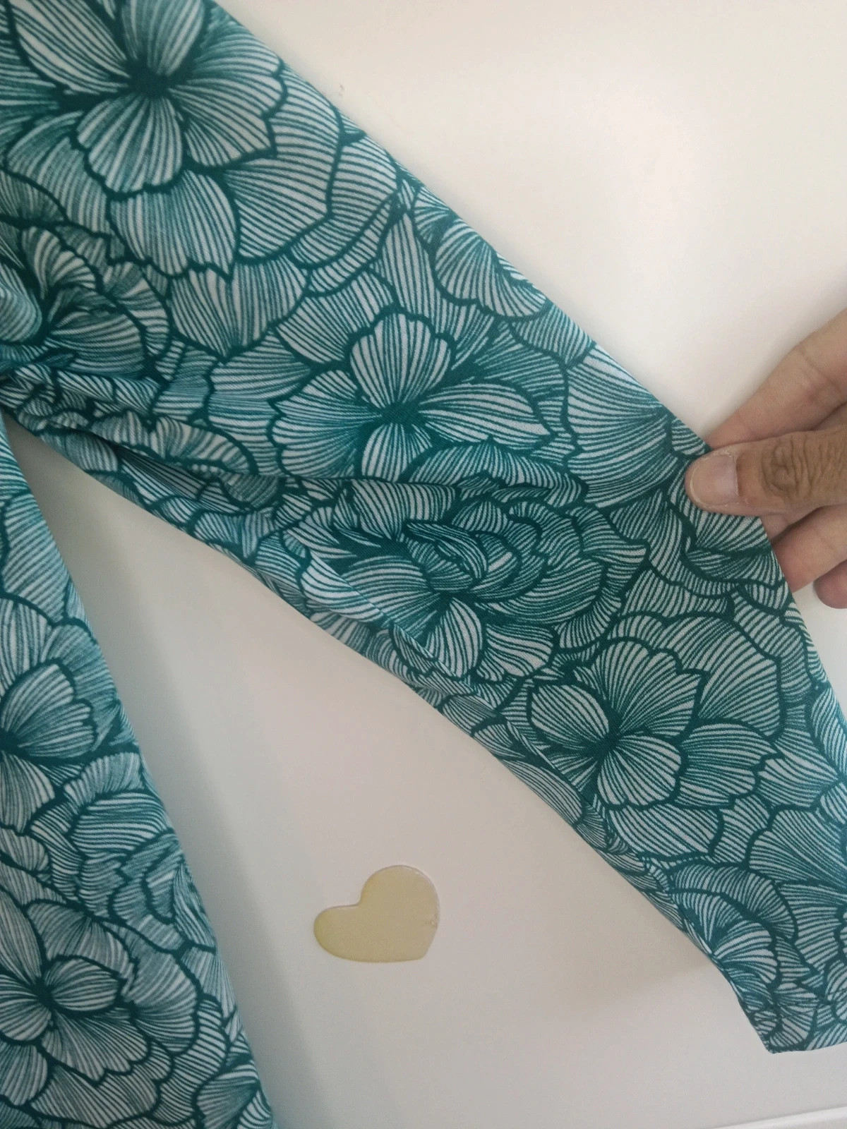 Blusa verde Flores viral H&M Talla M/38 Nueva No envío por Vinteg Go 🙏 – H&M – taille M / 38 / 10 2