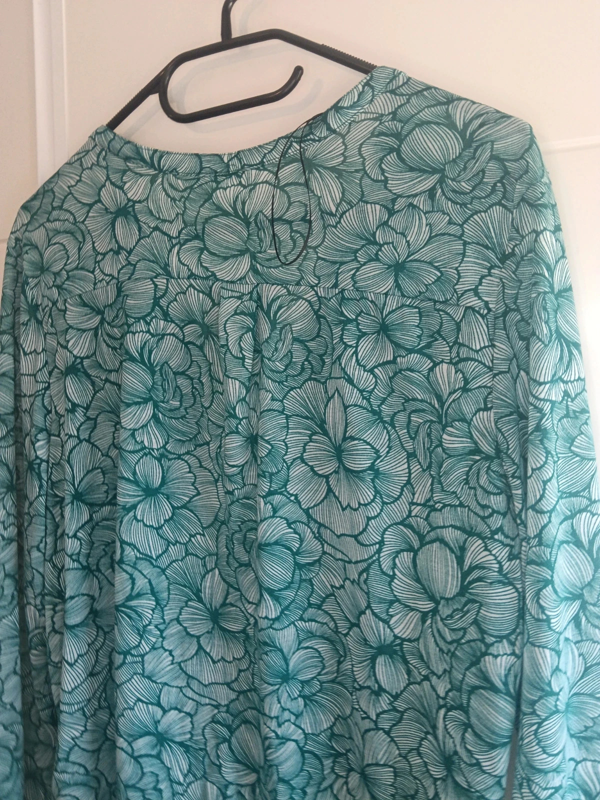 Blusa verde Flores viral H&M Talla M/38 Nueva No envío por Vinteg Go 🙏 – H&M – taille M / 38 / 10 5