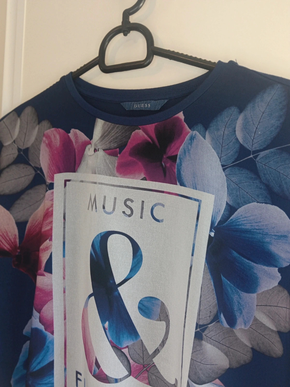 Camiseta Guess Music & Flowers- Talla S No envío por Vinteg Go 🙏 – GUESS – taille S / 36 / 8 2
