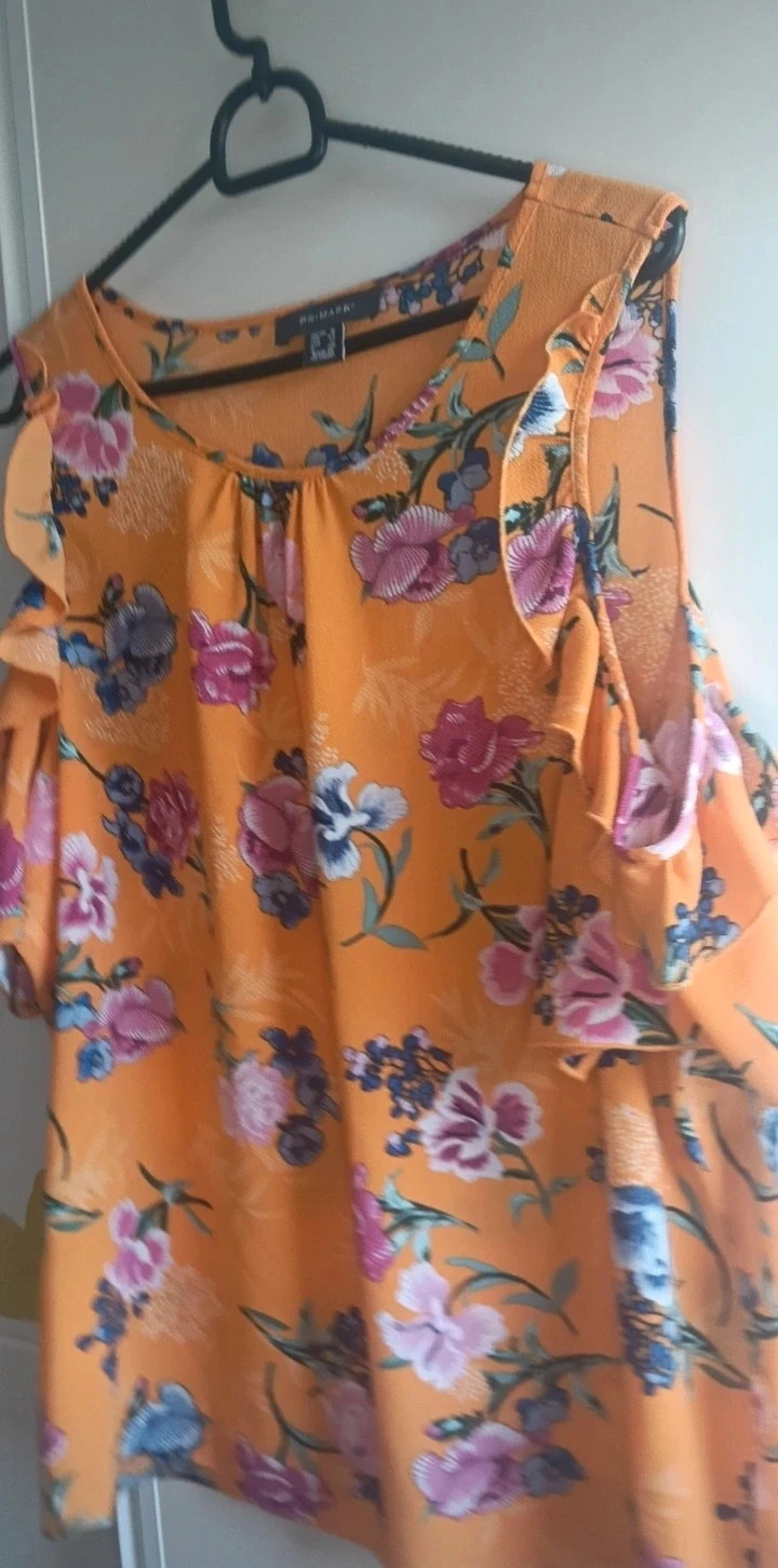 Blusa Flores Talla 44 Viral 💥 ( No envío por Vinteg Go) – Primark – taille XXL / 44 / 16 4