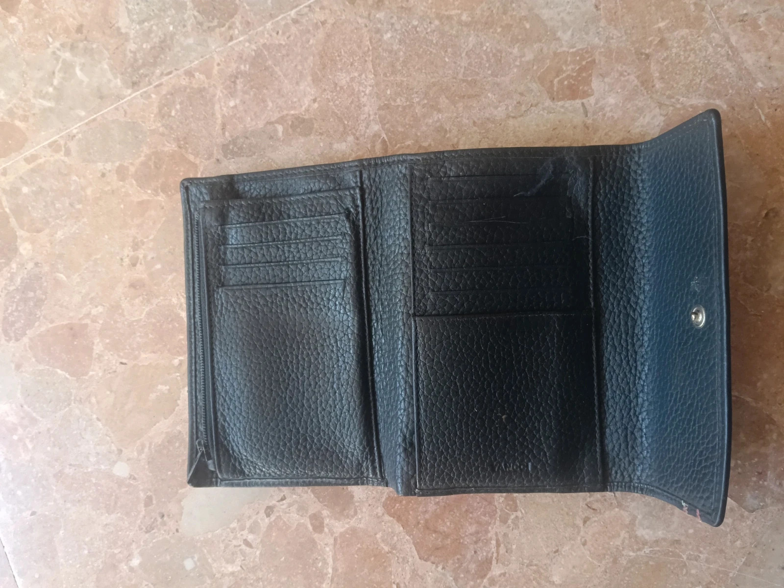 Cartera Yancci negra con bordado Viral 💥 – Yancci 2