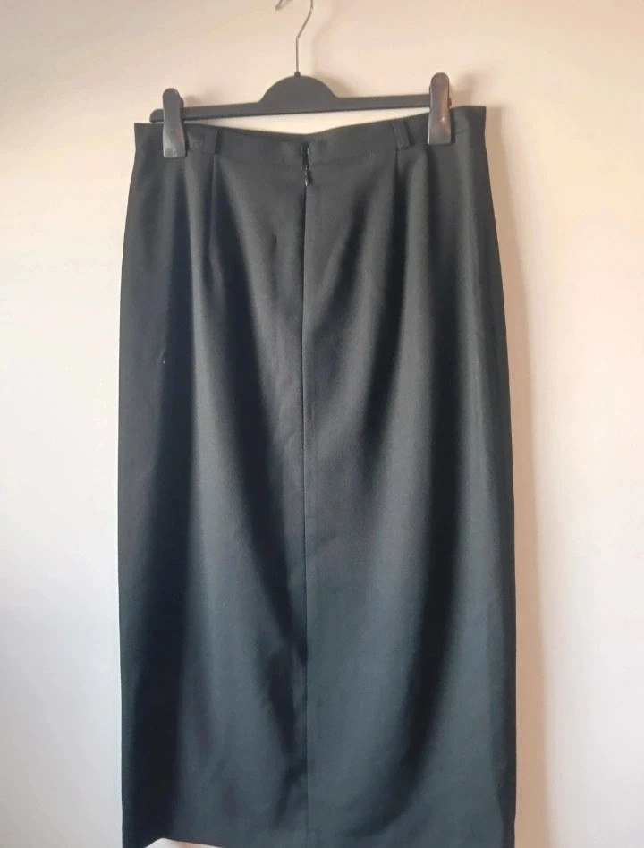 Falda Elegante Negra Lella Mode( El corte inglés) Talla 46 Viral 🔥 – Lella mode ( corte ingles) – taille XXXL / 46 / 18 4
