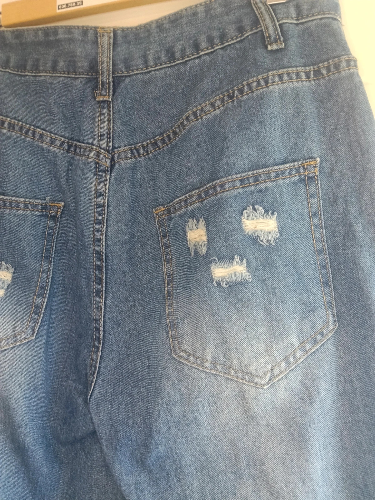 Vaqueros Mom Fit Desgastados Flores Bordadas (Talla M / 38) Viral 🔥 – Shein – taille M / 38 / 10 5