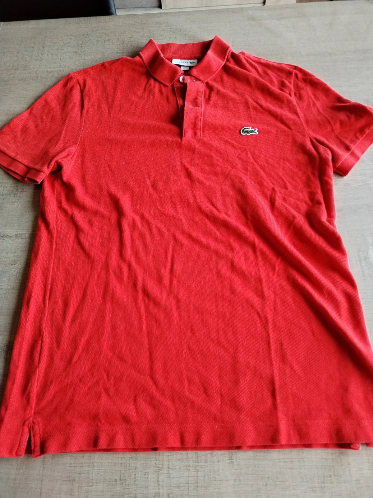 Polo Lacoste rouge taille 5