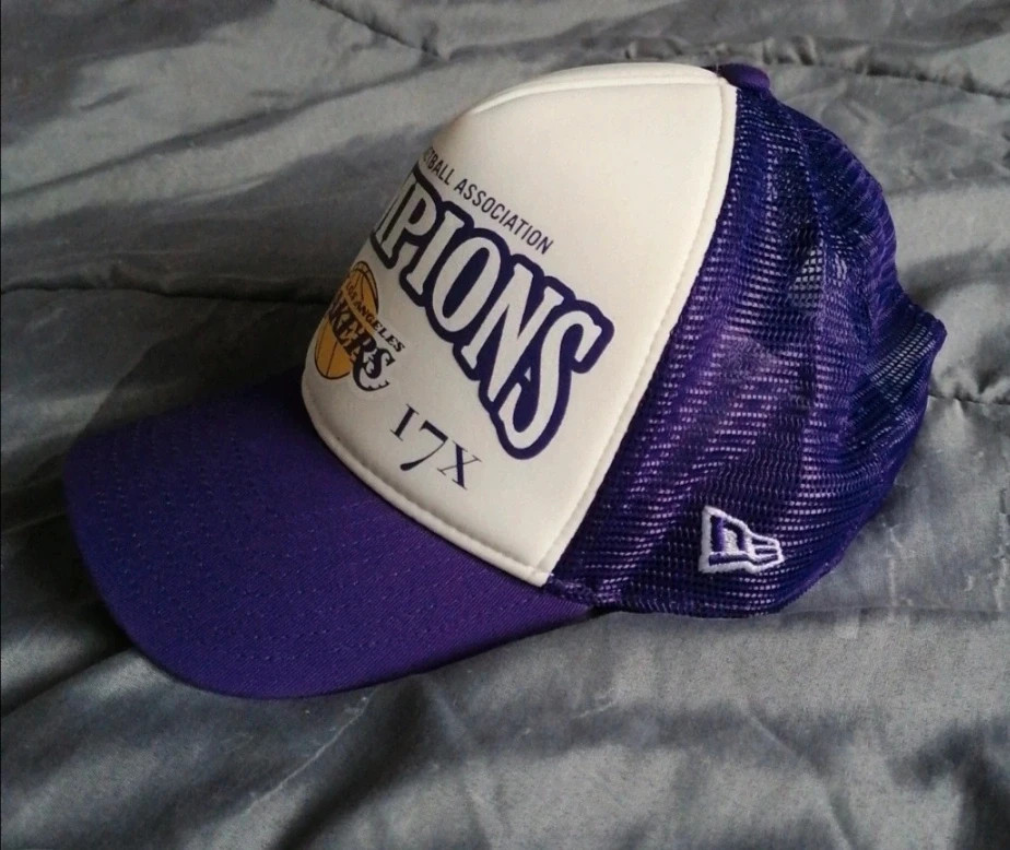 Casquette style trucker violette et blanche des Lakers de Los Angeles🏀 – New Era – taille Taille unique 2