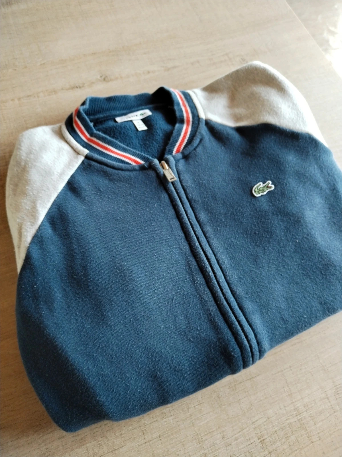 Veste Lacoste / taille 16ans