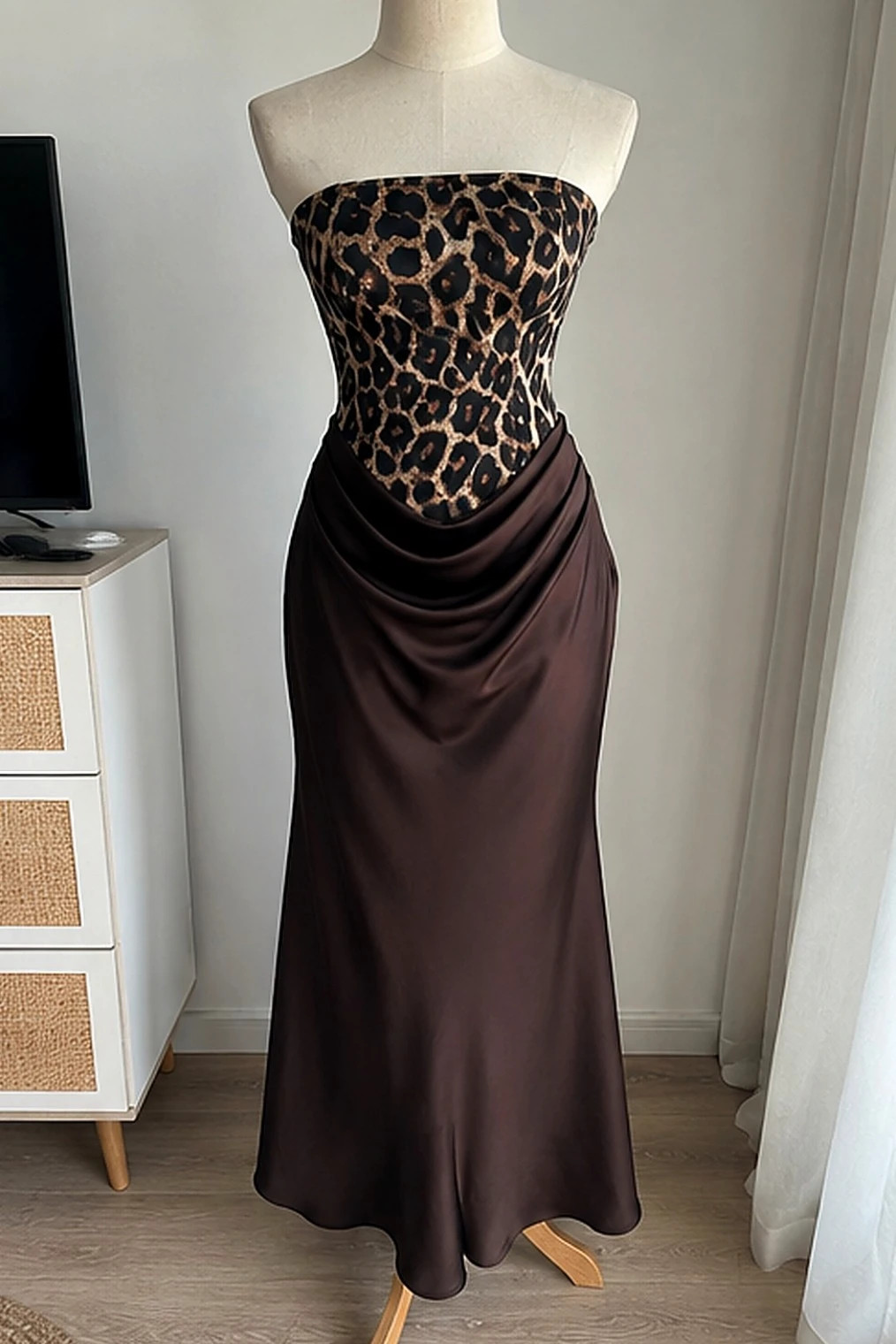 Robe longue bustier satin cafe motif leopard S – Manufacture Sarlat – taille S / 36 / 8