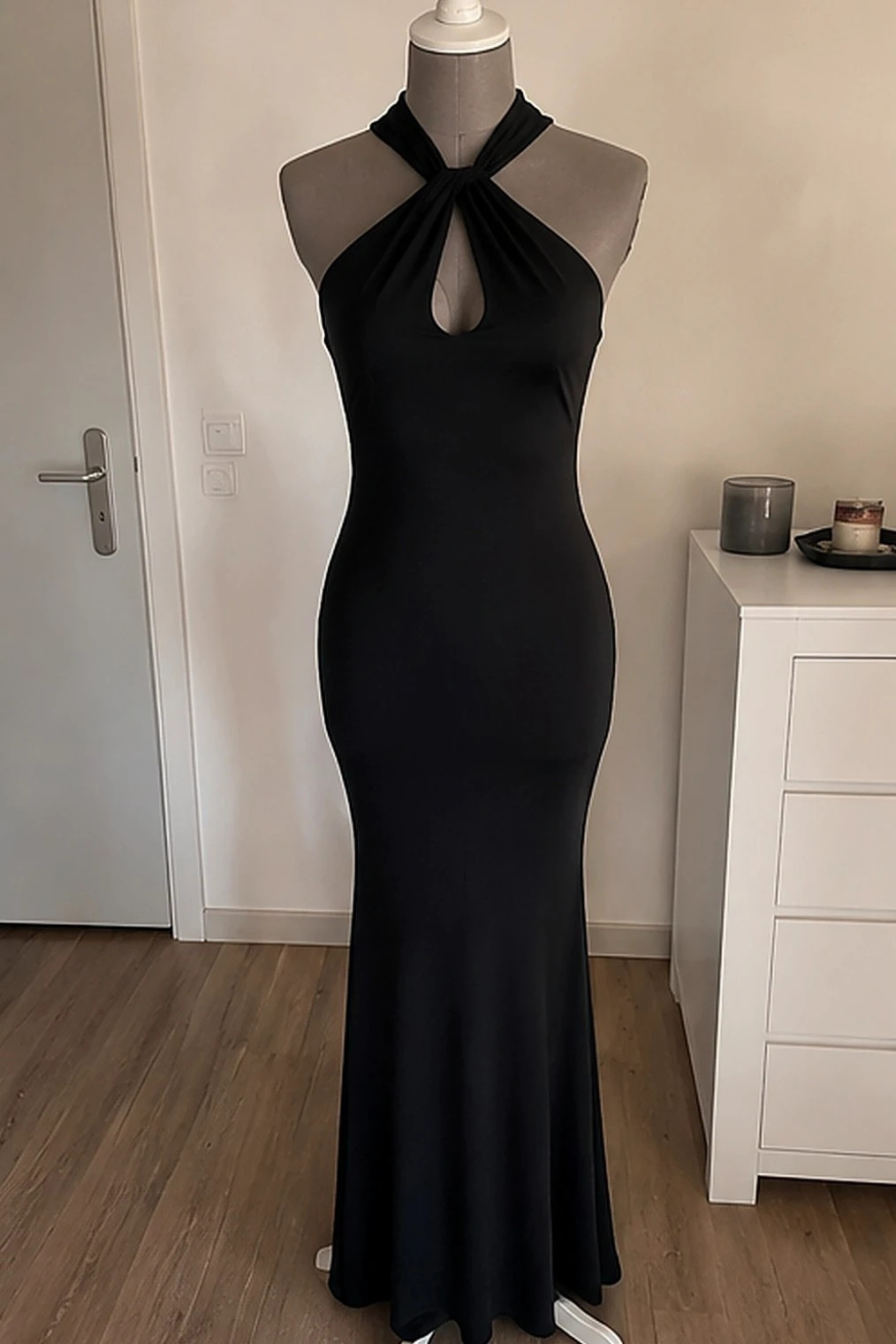 Robe longue noire dos nu perles coupe sirene taille L – No Logo – taille L / 40 / 12 2