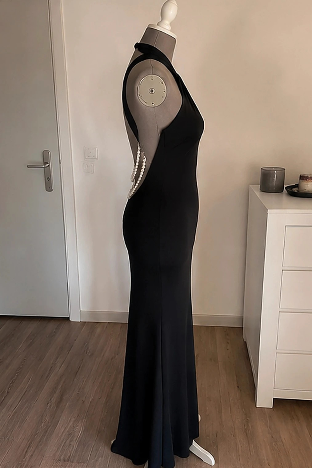 Robe longue noire dos nu perles coupe sirene taille L – No Logo – taille L / 40 / 12 3