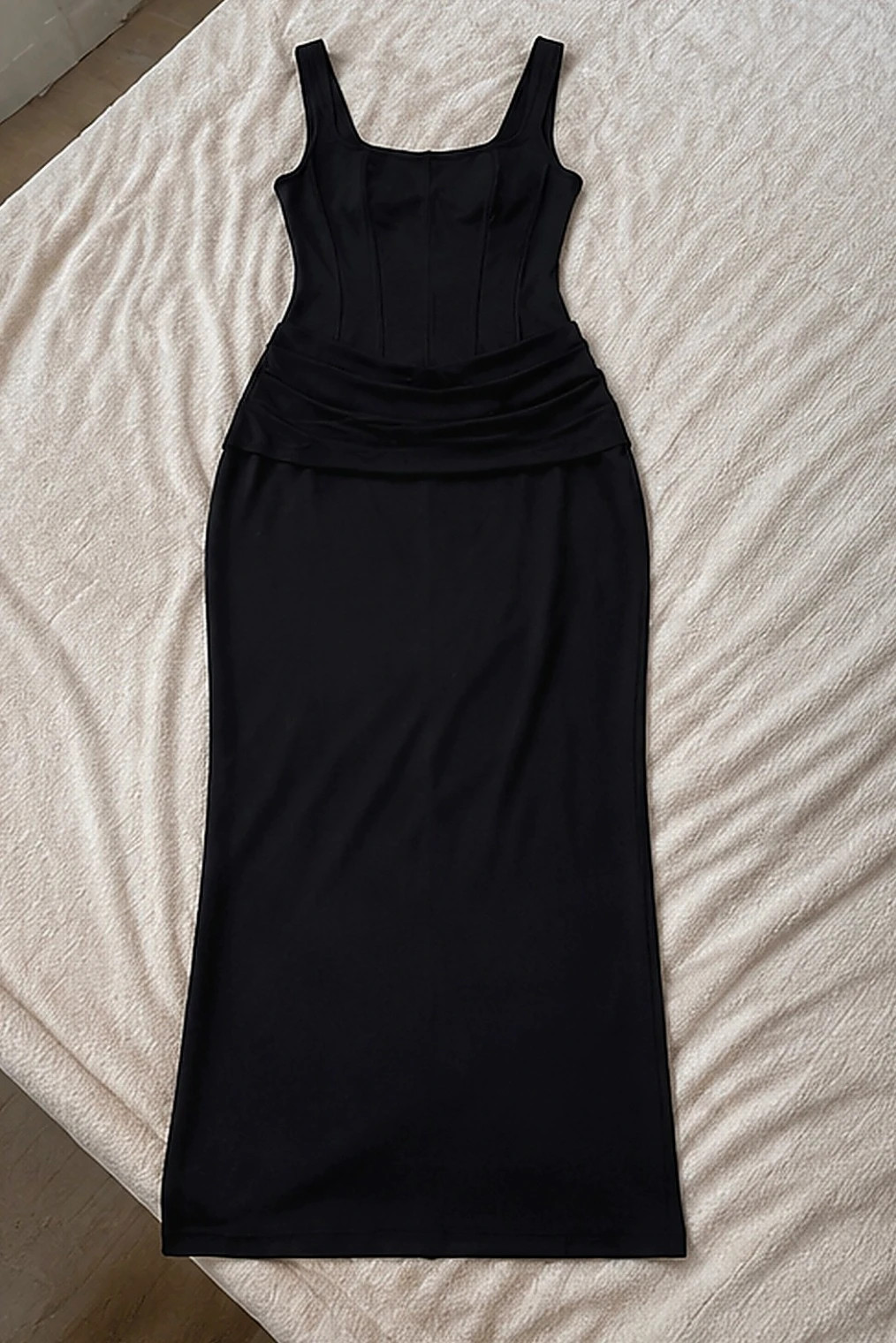Robe longue noire ajustée corset drapée taille L – atelier serone – taille L / 40 / 12 4